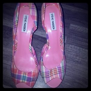 Steve Madden Pink plaid heels with wooden heel